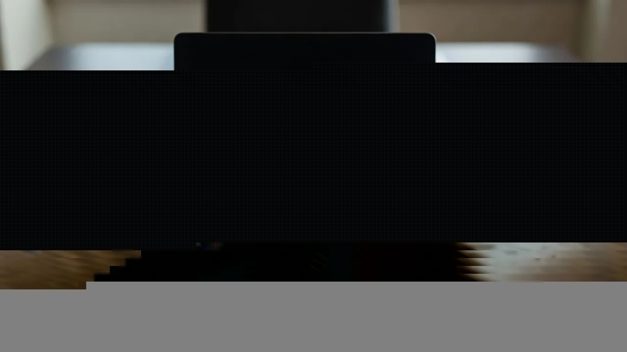 Akıllı telefonda bahis sitesine güvenli giriş — kilit ve telefon kavramı